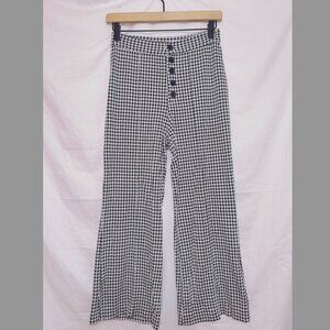 Amuse Society Black White Houndstooth Button Front Flare Leg Ankle Crop Pants